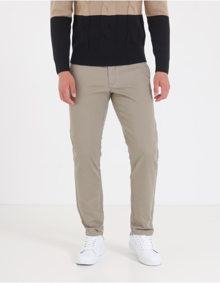 Pantaloni chino