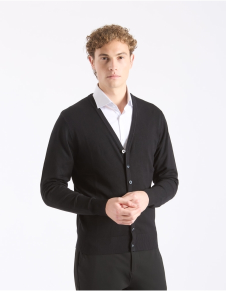 Cardigan with buttons